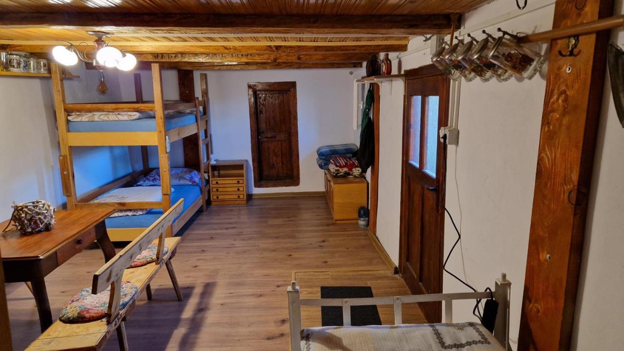 La Salasul Fermecat In Cheile Carasului Iabalcea Exterior foto